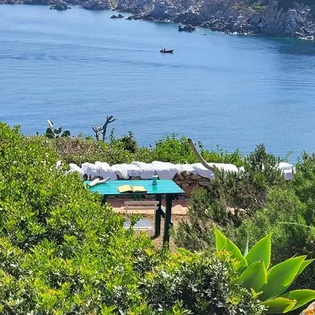 Gioietta Sulla Scogliera Santa Teresa Gallura