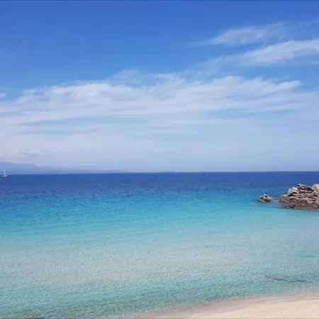 Gioietta Sulla Scogliera Santa Teresa Gallura